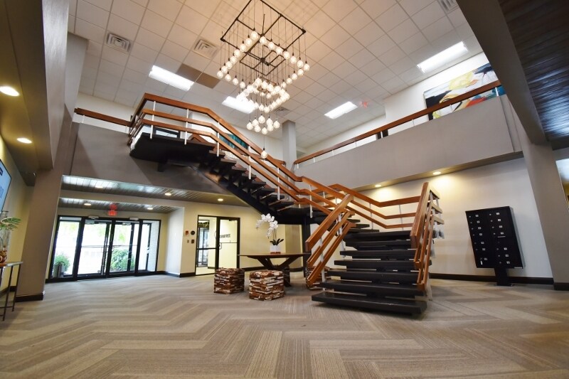 More Photos Of 824 S Milledge Ave, Athens Office For Lease