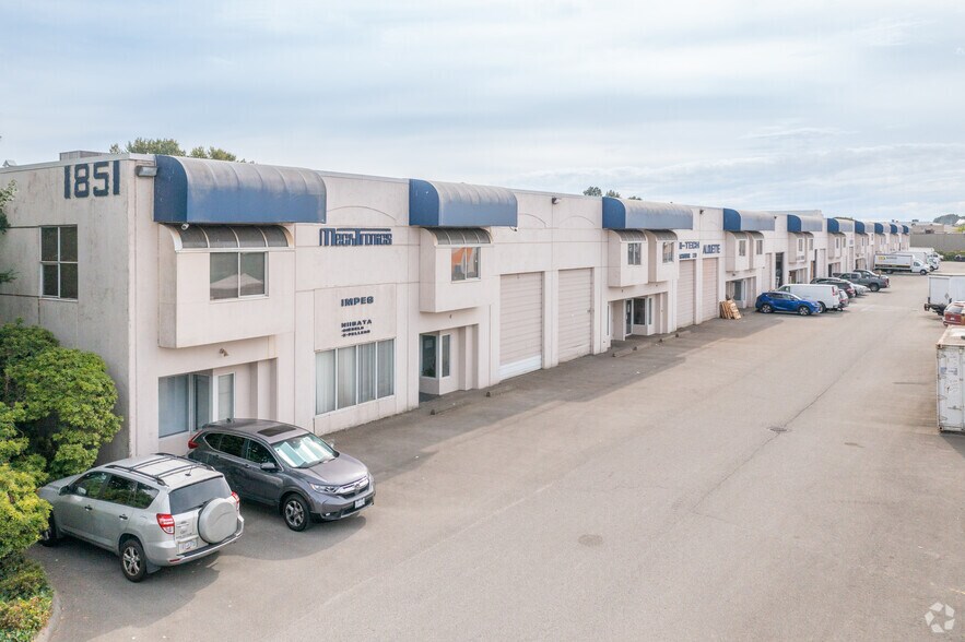 More Photos Of 1851 Savage Rd, Richmond Warehouse For Sale