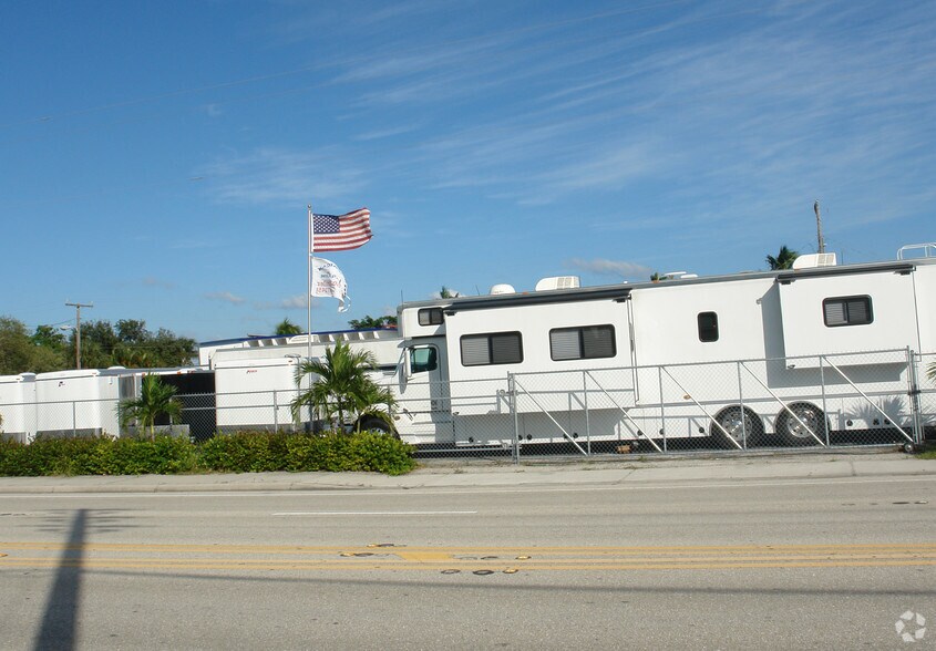 More Photos Of 1102 S Dixie Hwy, Lantana Auto Dealership For Sale