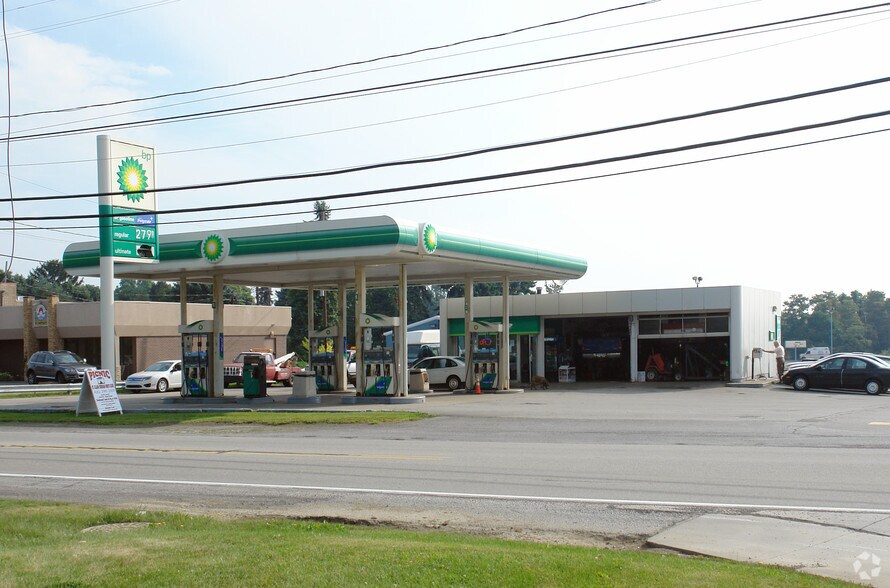 More Photos Of 2284 Brodhead Rd, Aliquippa Unknown For Lease