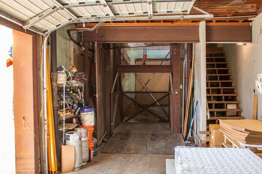 More Photos Of 123 William J Bryan Parkway, Bryan Warehouse For Sale