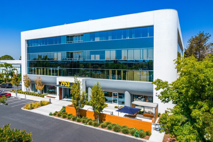 More Photos Of 2953 Bunker Hill Ln, Santa Clara Loft Creative Space For Lease