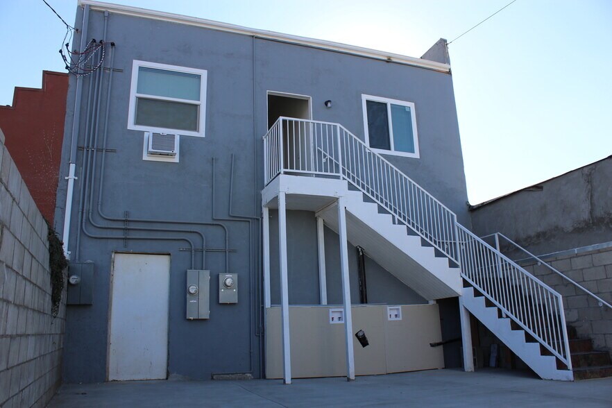 More Photos Of 8317 Whittier Blvd, Pico Rivera Storefront Retail Residential For Sale