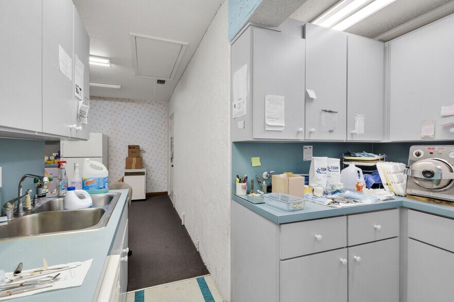 More Photos Of 150 N Banana River Dr, Merritt Island Healthcare For Lease