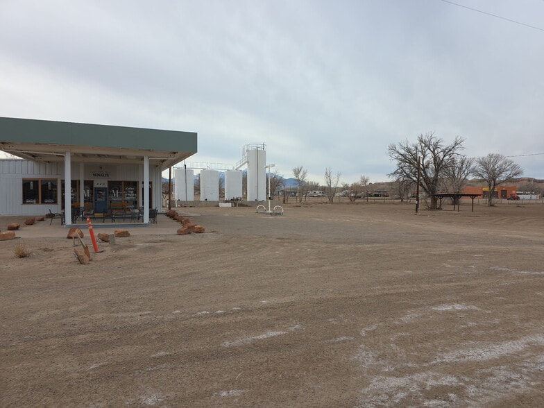 More Photos Of 100 Street, Hanksville Land For Sale