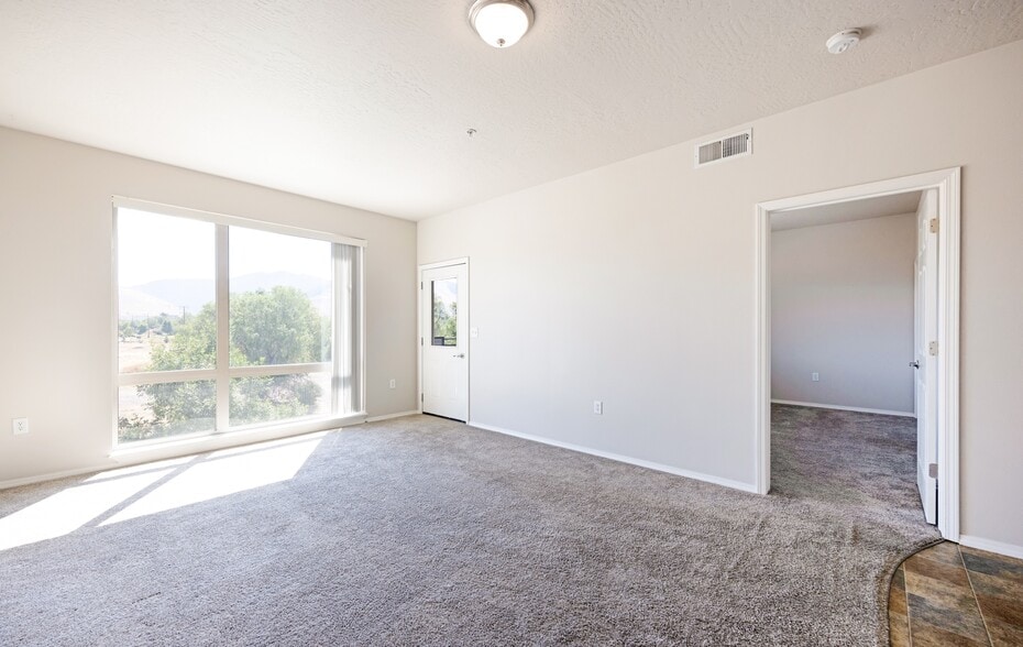 More Photos Of 155 N California St, Missoula Apartments For Sale