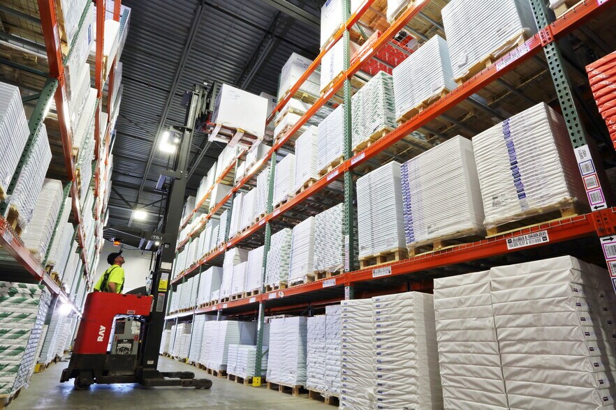 More Photos Of 181 Cooper Ave, Tonawanda Unknown For Lease