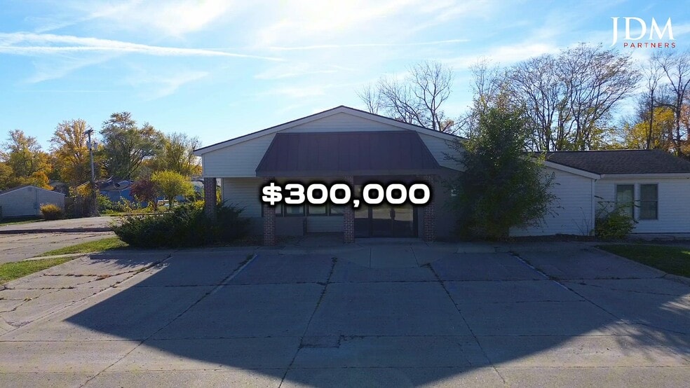 Primary Photo Of 525 E Hartman Rd, Anderson Medical For Sale