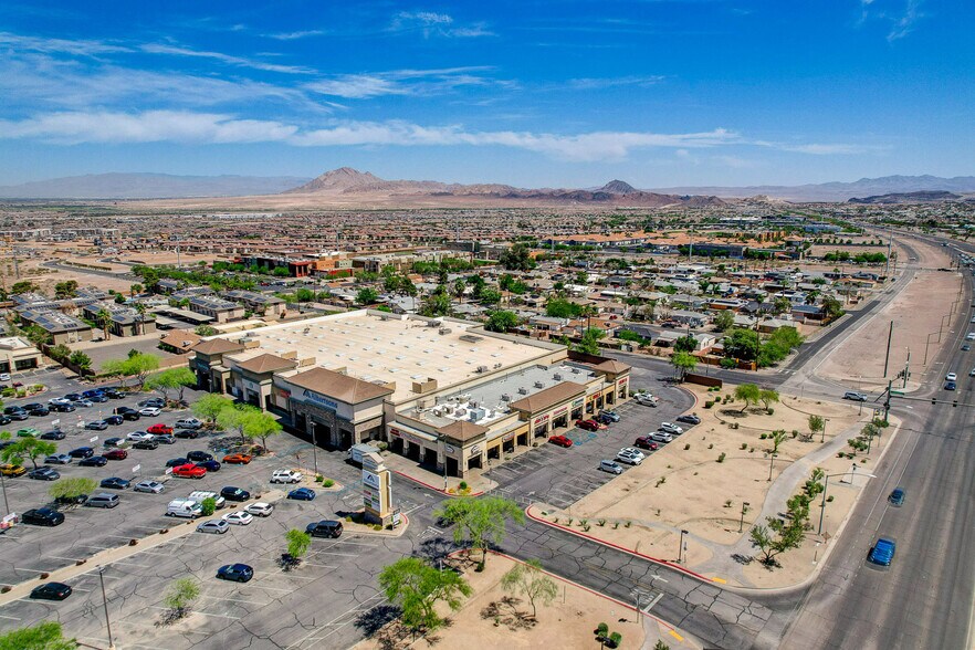 More Photos Of 110 N Boulder Hwy, Henderson Unknown For Lease