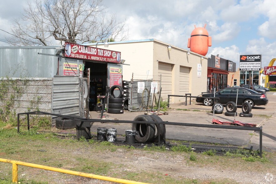 More Photos Of 508 College Ave, South Houston Auto Repair For Sale