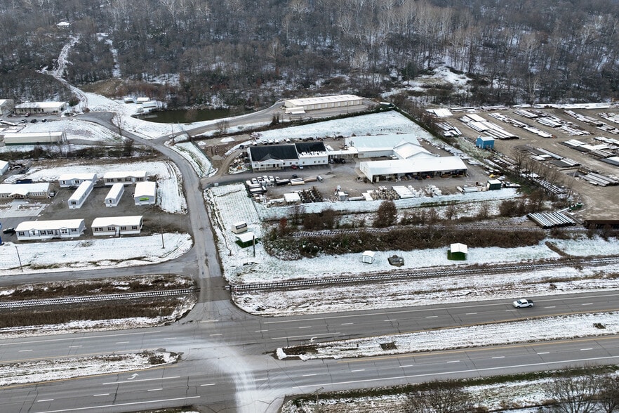 More Photos Of 150 Ayers Blvd, Belpre Light Distribution For Lease