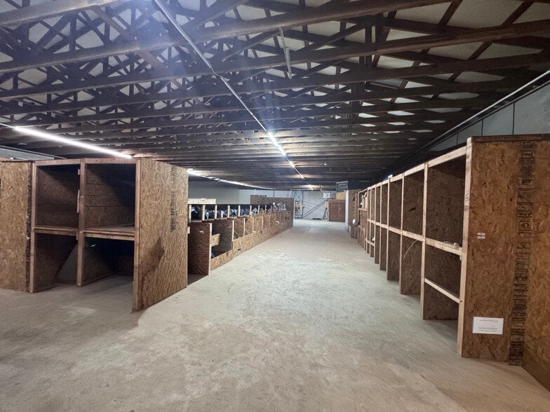 More Photos Of 7843 Conners Rd, Winston Showroom For Sale