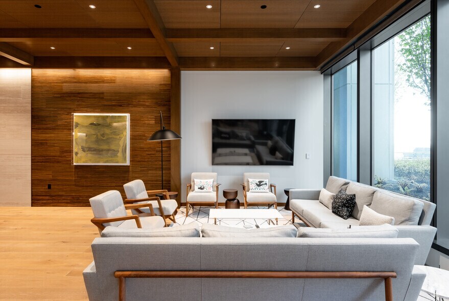 More Photos Of 1201 2nd Ave, Seattle Office For Lease