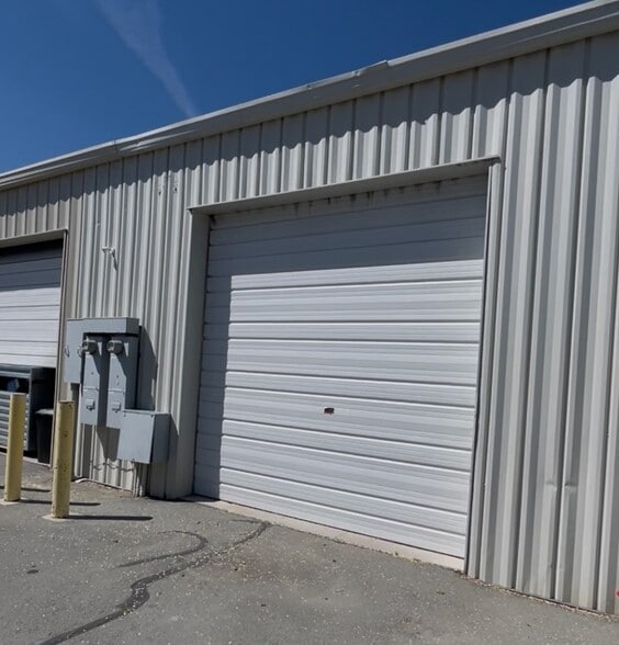 More Photos Of 872 Cottonwood Ln, Fernley Flex For Lease