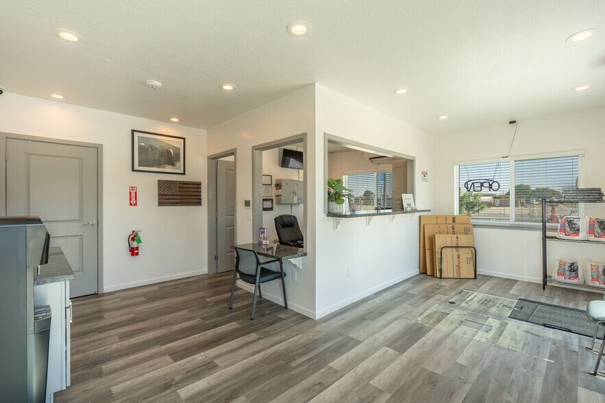 More Photos Of 183 S Austin Rd, Manteca Self Storage For Sale