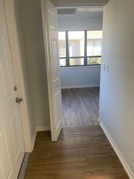 More Photos Of 12640 World Plaza Ln, Fort Myers Medical For Sale