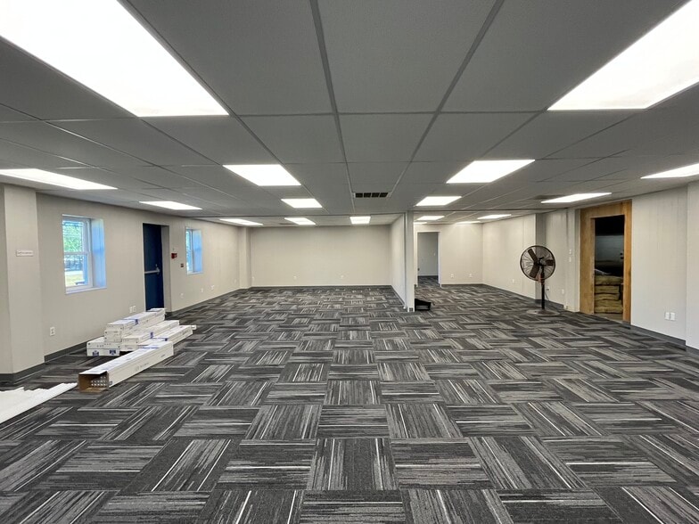 More Photos Of 1651 Holland St, West Columbia Warehouse For Lease