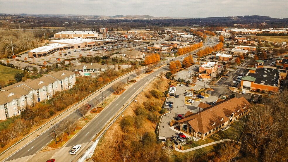 More Photos Of 242 Indian Lake Blvd, Hendersonville Medical For Lease