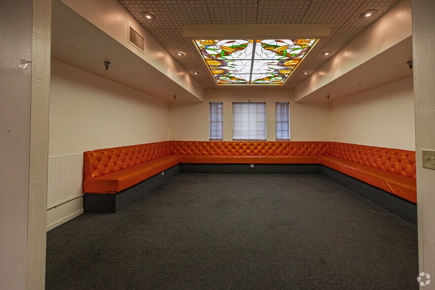 More Photos Of 1510-1520 E 191st St, Euclid Unknown For Lease