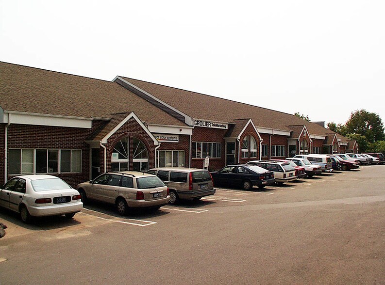 More Photos Of 4 Oxford Rd, Milford Industrial For Lease