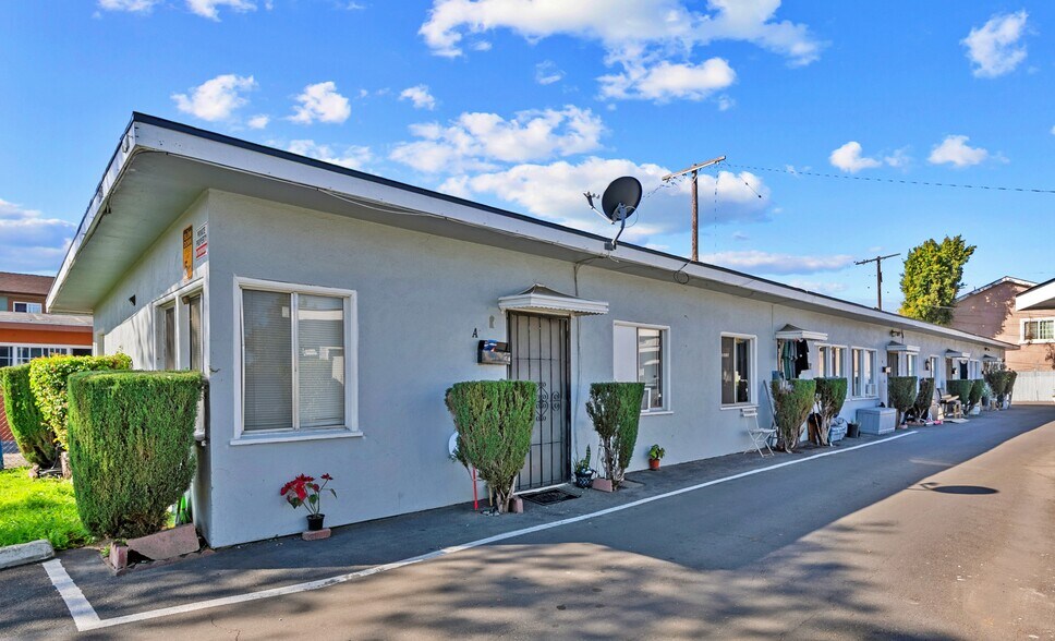 More Photos Of 9711-9717 Salt Lake Ave, South Gate Apartments For Sale