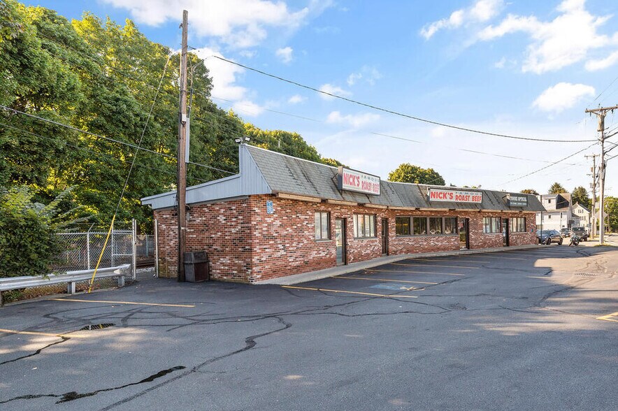 More Photos Of 139 Dodge St, Beverly Storefront For Sale