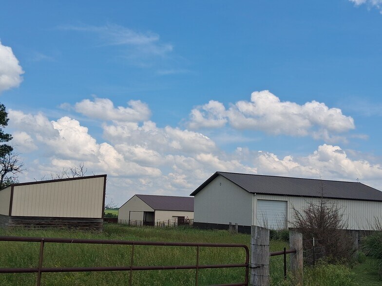More Photos Of 6841 E US Highway 56, Overbrook Land For Sale