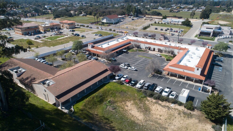 671 W Tefft St, Nipomo, CA 93444 Retail For Lease