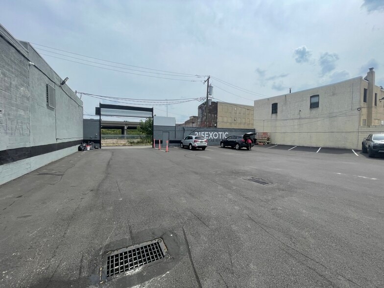 More Photos Of 3447-61 Richmond St, Philadelphia Showroom For Sale
