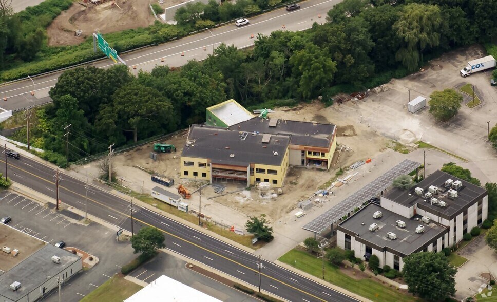 More Photos Of 95 Jefferson Blvd, Warwick Office For Sale