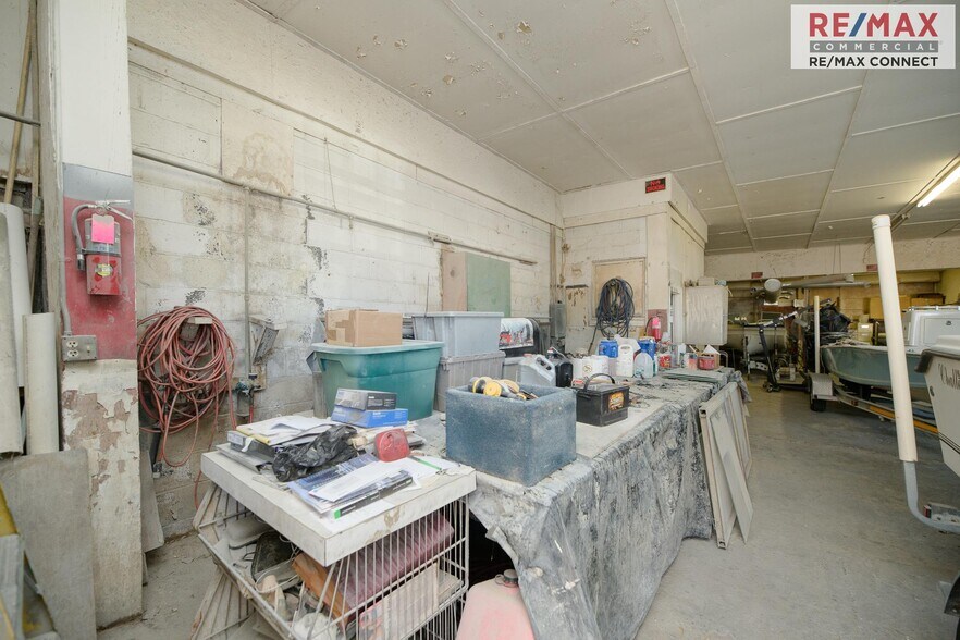 More Photos Of 7826 Warwick Blvd, Newport News General Retail For Sale