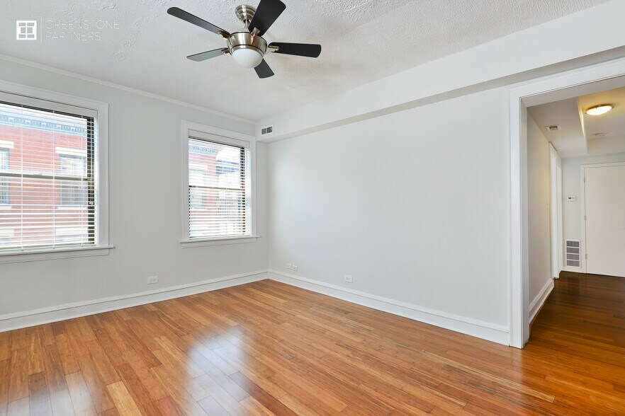 More Photos Of 1640 N Damen Ave, Chicago Apartments For Sale