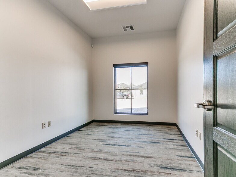 More Photos Of 8017 NW 122nd St., Oklahoma City Office For Lease