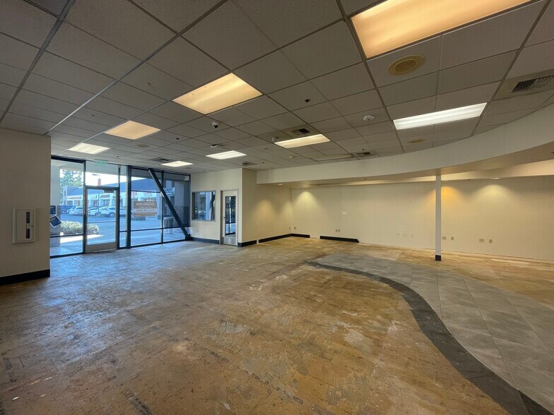 Primary Photo Of 2550 W El Camino Ave, Sacramento General Retail For Lease