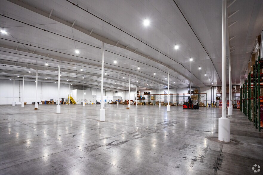 More Photos Of 1485 Mountain Rd, Andersonville Warehouse For Sale