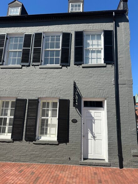 More Photos Of 1054 Potomac St NW, Washington Loft Creative Space For Lease