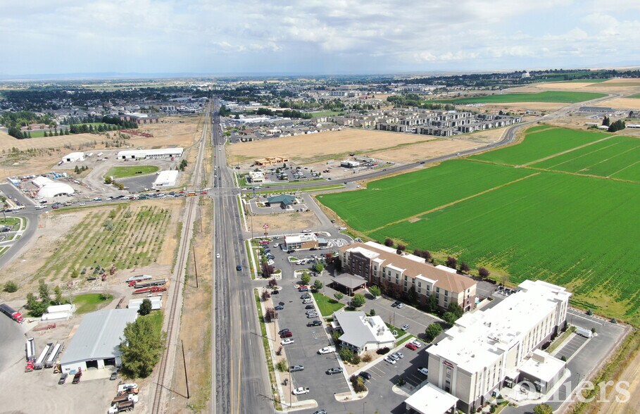 More Photos Of Yellowstone Highway, Rexburg Freestanding For Lease