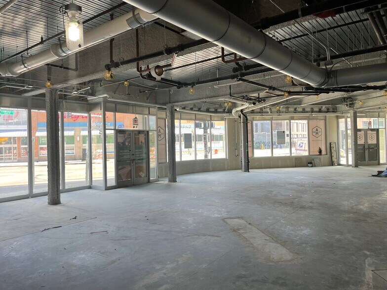 More Photos Of 1980 N Milwaukee Ave, Chicago Apartments For Lease