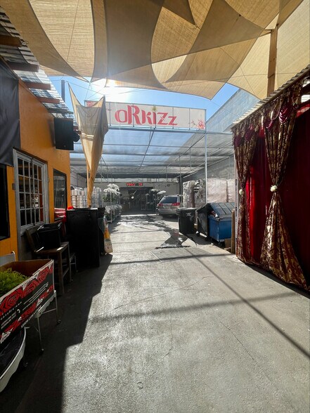 More Photos Of 829 S San Pedro St, Los Angeles Storefront Retail Office For Sale