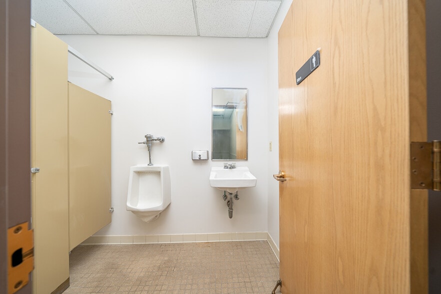 More Photos Of 1310 5th St, North Bergen Medical For Lease