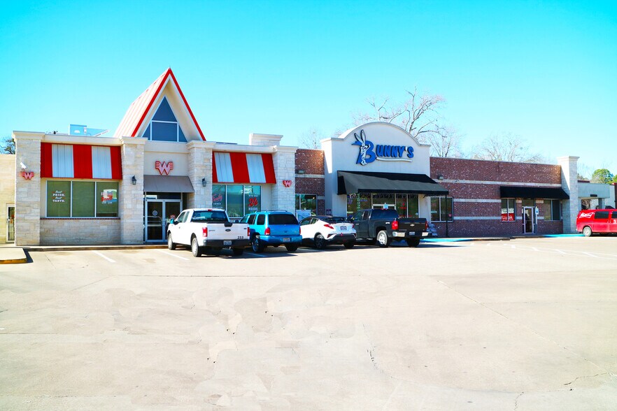 Primary Photo Of 16772 Old Jacksonville Hwy, Tyler Service Station For Lease