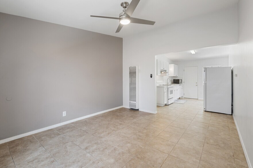 More Photos Of 2204 Carnegie Ln, Redondo Beach Apartments For Sale