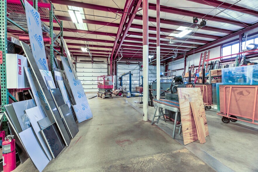 More Photos Of 9325 Gulfstream Rd, Frankfort Warehouse For Lease