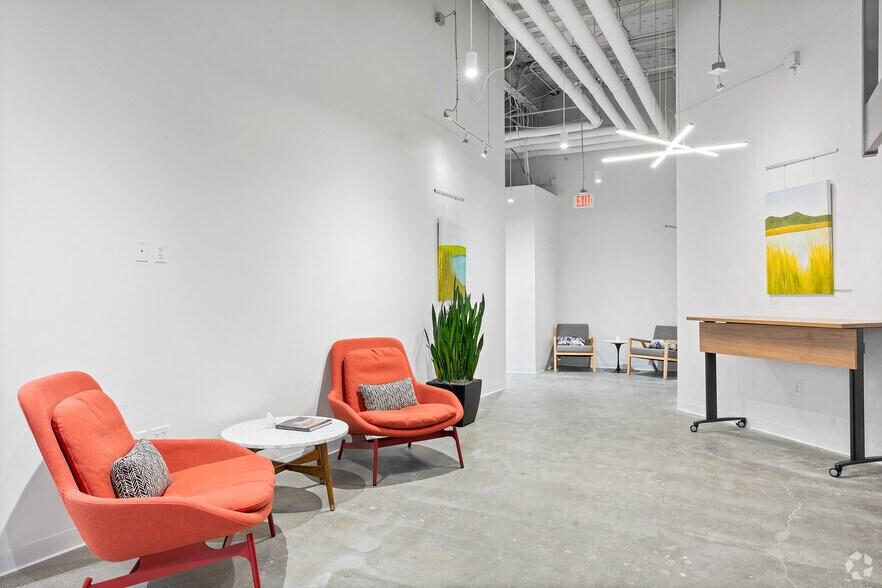 More Photos Of 44 S Broadway, White Plains Coworking Space
