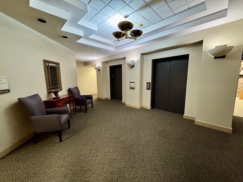 More Photos Of 100 S 4th St, Paducah Office For Lease