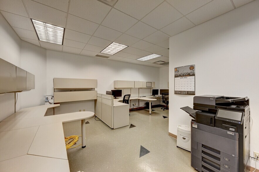 More Photos Of 1120-1140 W Moreno Ave, Colorado Springs Research And Development For Lease