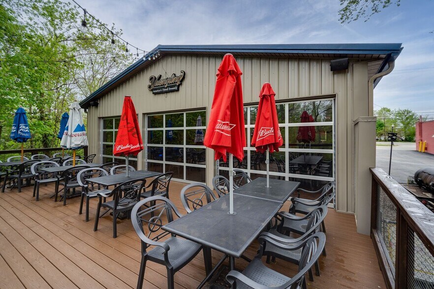 More Photos Of 108-111 W Main St, Medway Restaurant For Sale