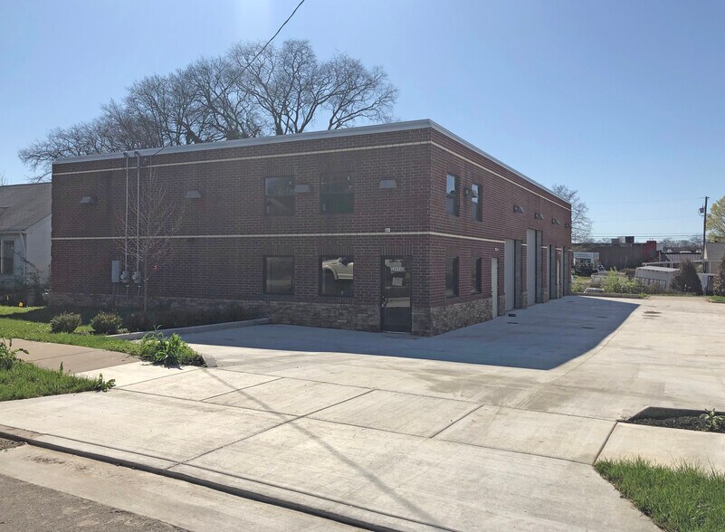 More Photos Of 2849 Logan St, Nashville Light Manufacturing For Lease