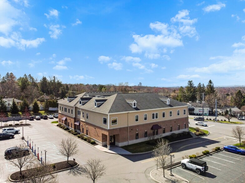 More Photos Of 399 Albany Shaker Rd, Loudonville Freestanding For Lease