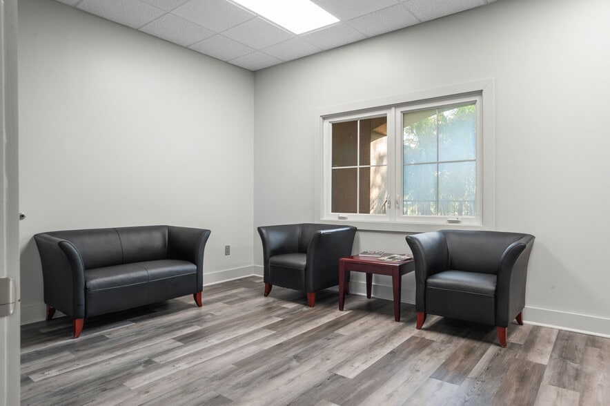 More Photos Of 1544 Fording Island Rd, Hilton Head Island Medical For Sale